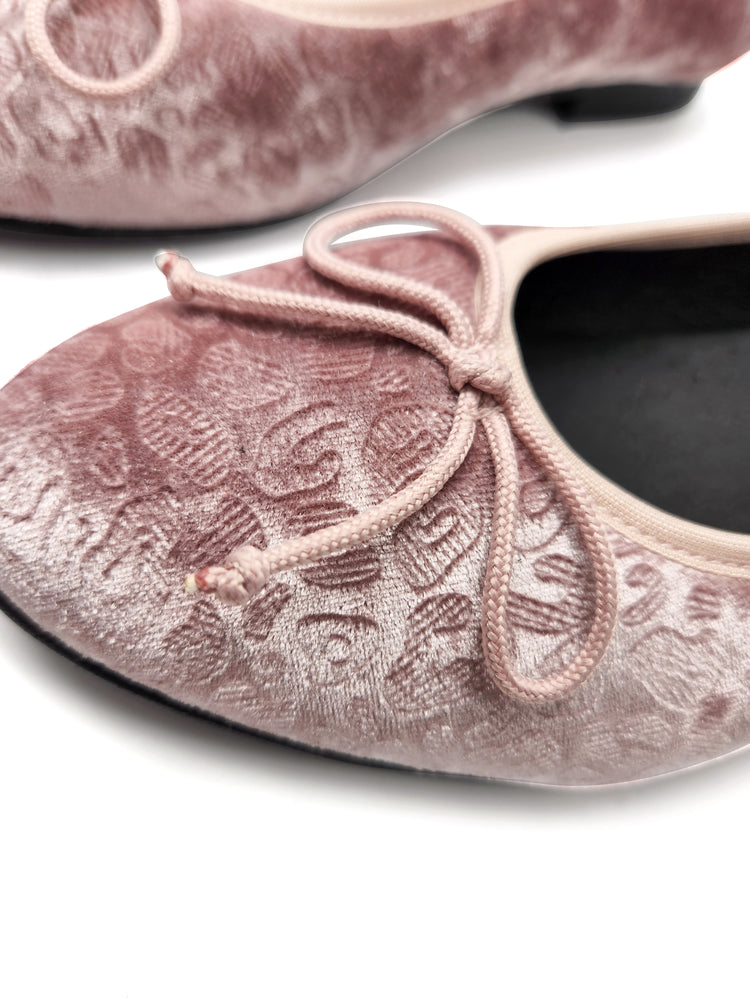 Andanines Pink Cheetah Velvet Ballet Flat 222541