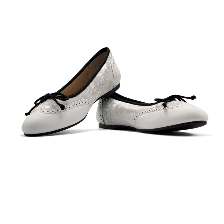 Manuela De Juan White Gum Wingtip Ballet S3062