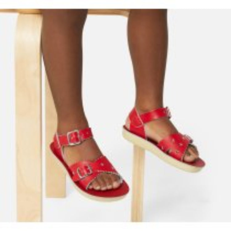 salt-water-red-sweetheart-sandal-unisex