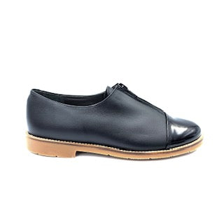 Geppettos Black Leather Zipper Front Shoe GP0562