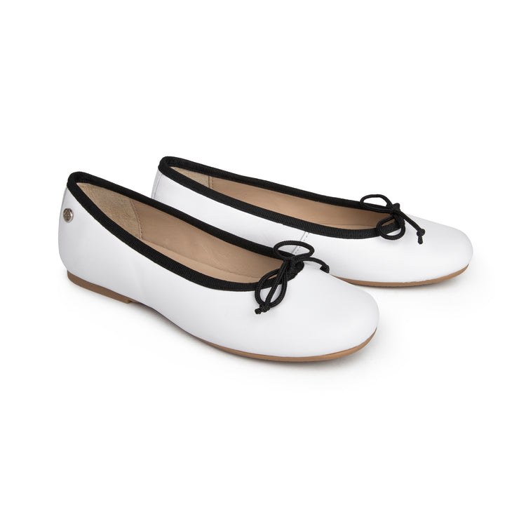 Manuela De Juan White Leather Black Trim Ballet Flat S2105