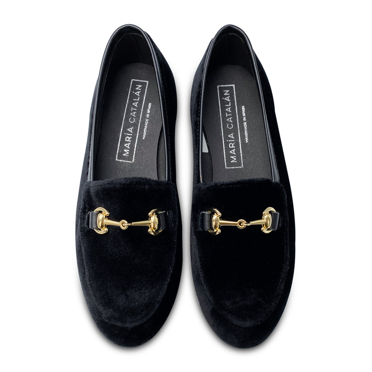 Maria Catlan Smokin Black Velvet Chain Slip on