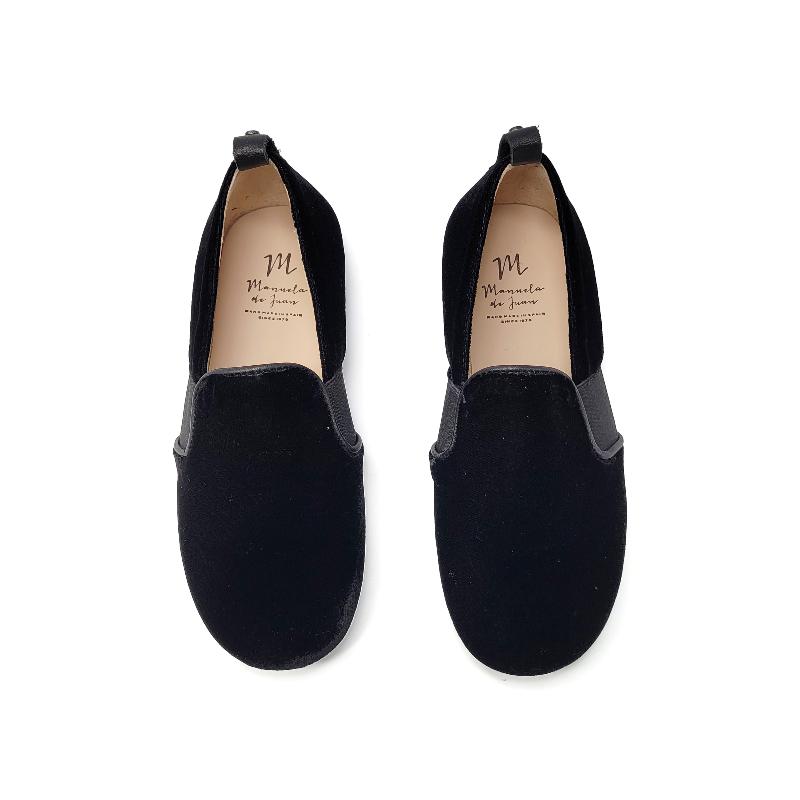 manuela-black-velvet-elastic-smoking-shoe-boys