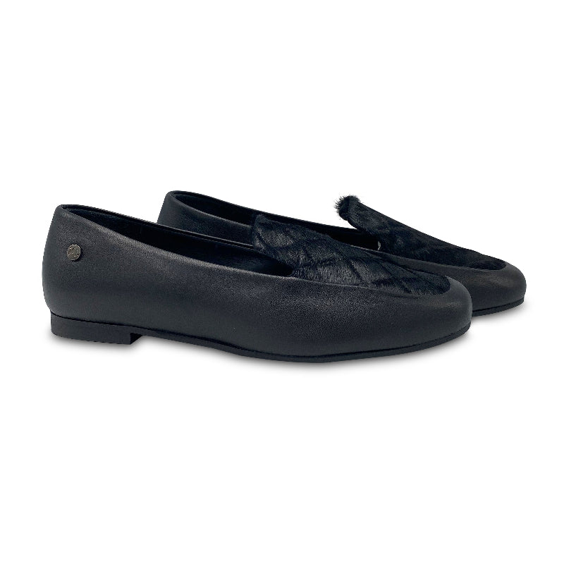 manuela-de-juan-black-gazzelle-quilted-slipon-girls