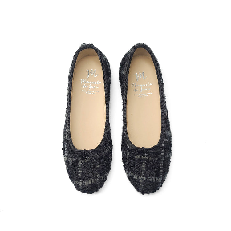 manuela-de-juan-black-grey-plaid-flat-shoes-girls