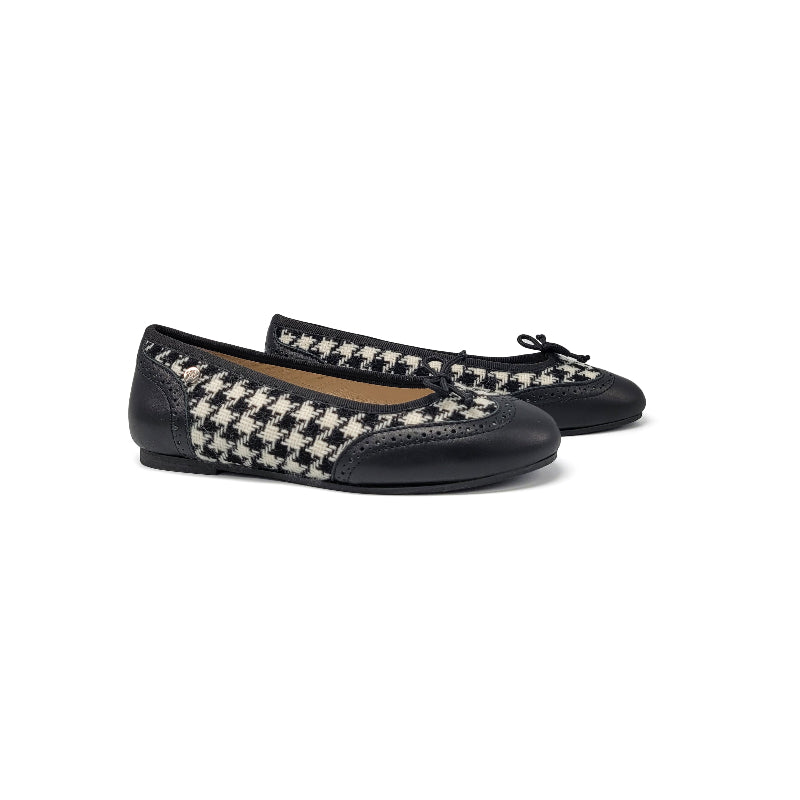 manuela-de-juan-black-houndstooth-ballet-flat-girls