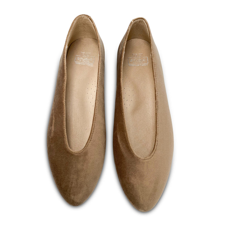 Hoo Pointed Taupe Velvet Slip On 2434