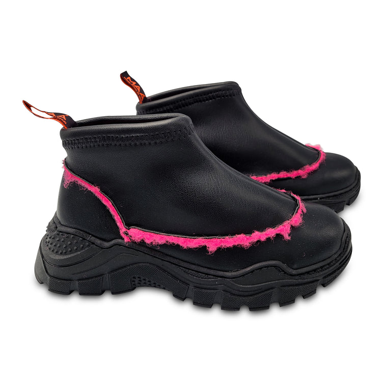 Maa by Manuela De Juan Black Neon Pink Fur Lined Sock Sneaker C421